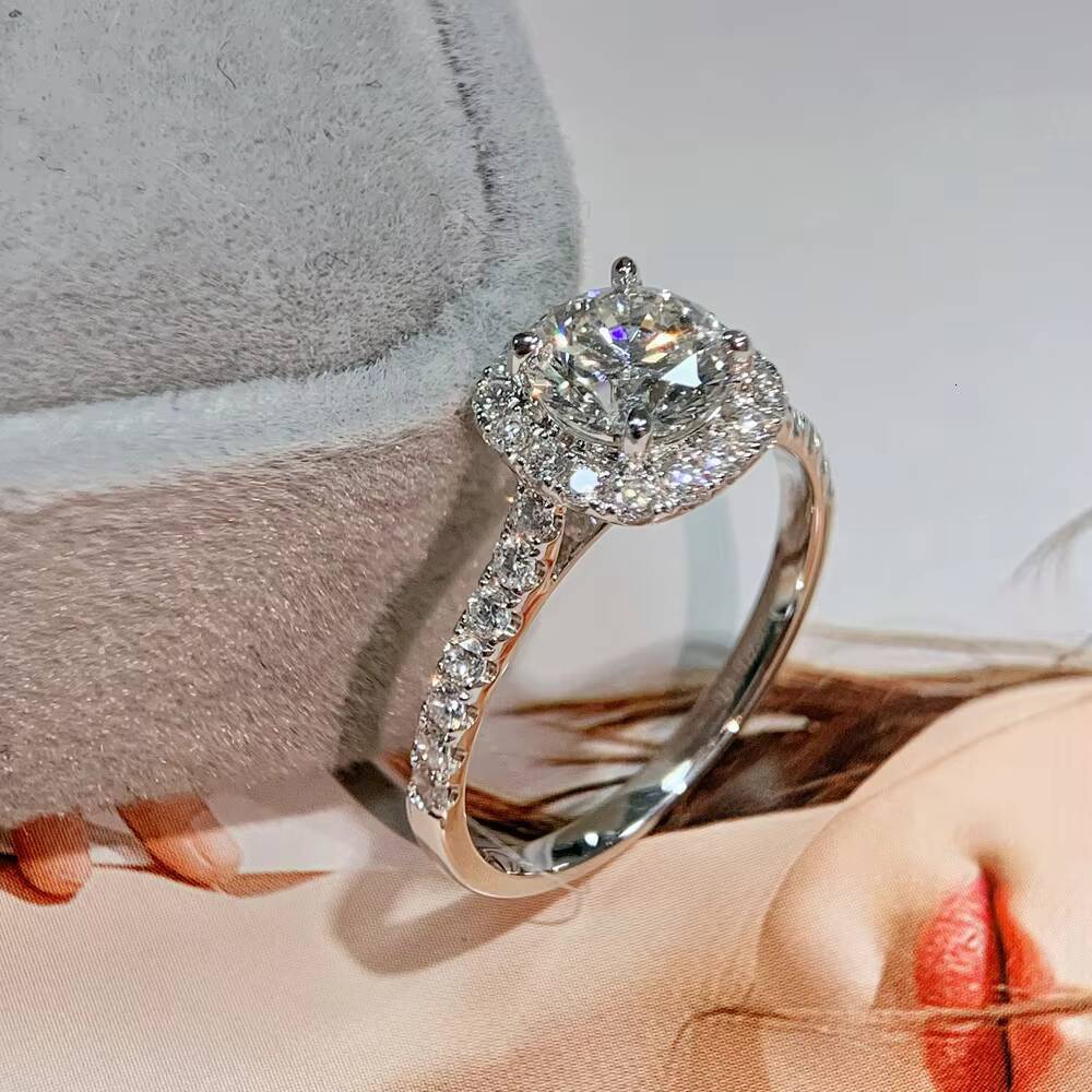 1 Ct H Color Lab-Grown VS1 Clarity Diamond Ring Unique Twisted Shank Design with Classic Style IGI Certified Gemstone Rings