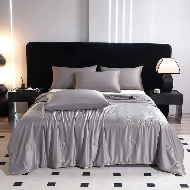 2025 new washed silk embroidered summer quilt cool washed ice silk air conditioner quilt single piece summer quilt D260317