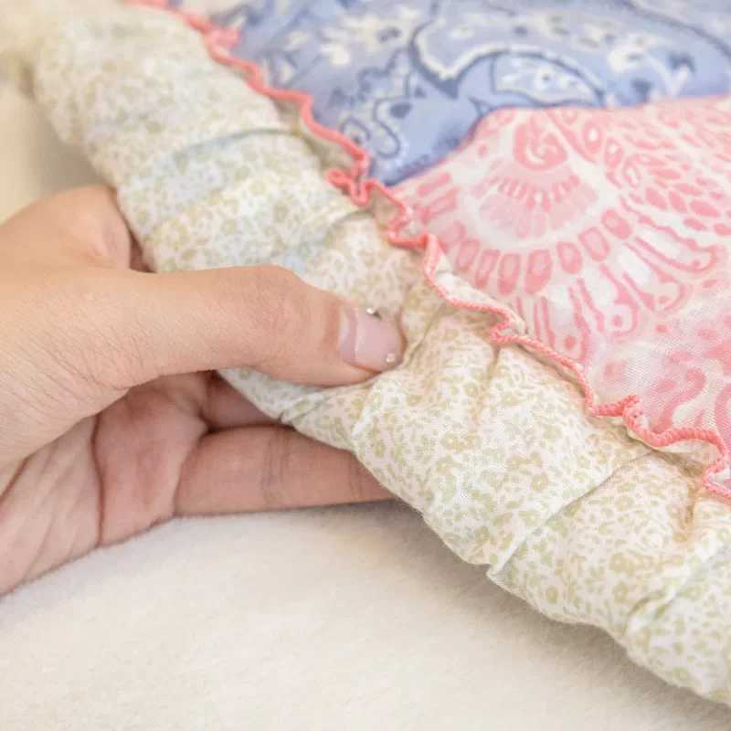 1pcs Flower Shaped Chair Cushion Pastoral Fabric Thickened Seat Mat Anti Slip Pad for Prolonged Sitting In The Office D260317