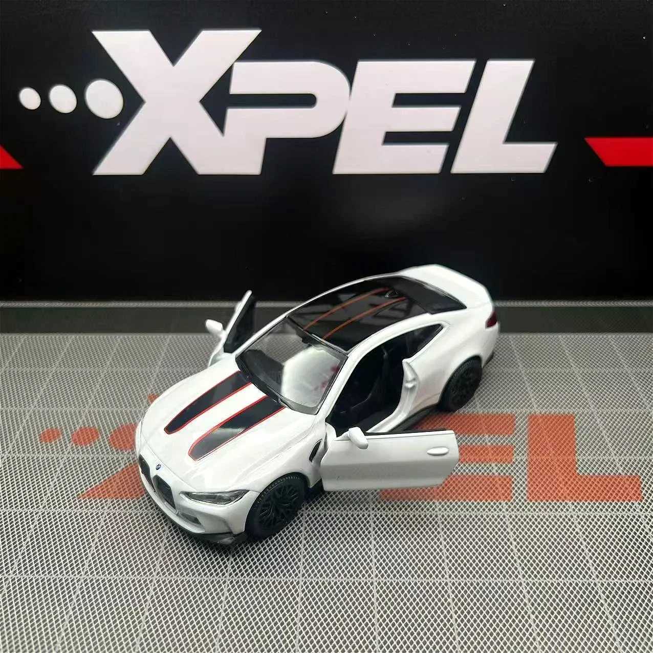 1/36 BMW M4 CSL G82 Sedan Toy Car Miniature Model RMZ CiTY Free Wheels Pull Back Diecast Alloy Collection Gift For Children Boy D260317