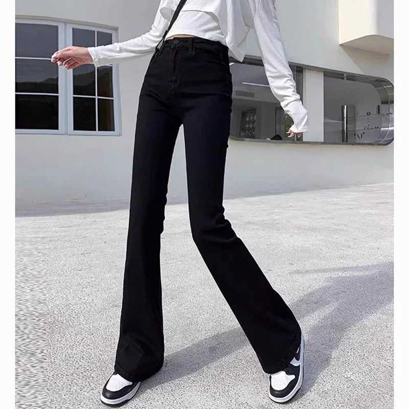 Female Classic Solid Jeans Hot Sale Lady High Waist Flared Denim Trousers Women Korean Fashion Straight Leg Pants M260317