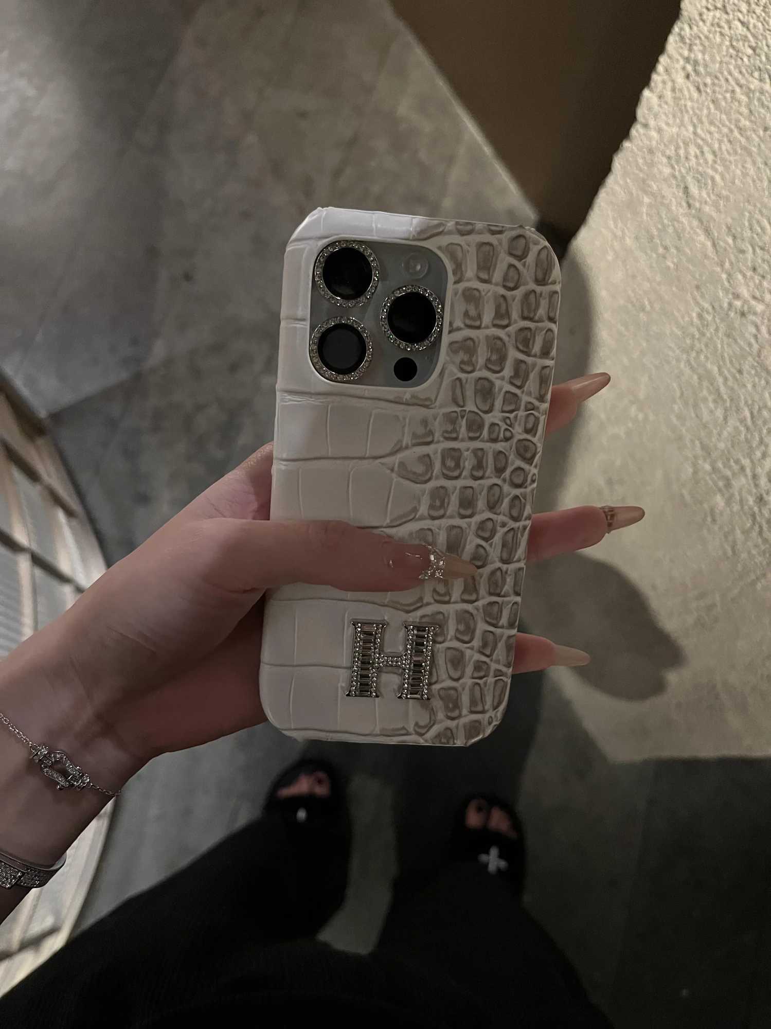 Light luxury crocodile leather rhinestone 16prax phone case iphone15 new iphone15pro advanced sense C260314