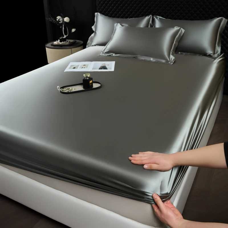 Solid Color Fashion Satin Fitted Sheet Rayon Mattress Cover with Elastic Band Bed Sheet for Bedding 140x200 160x200 D260317