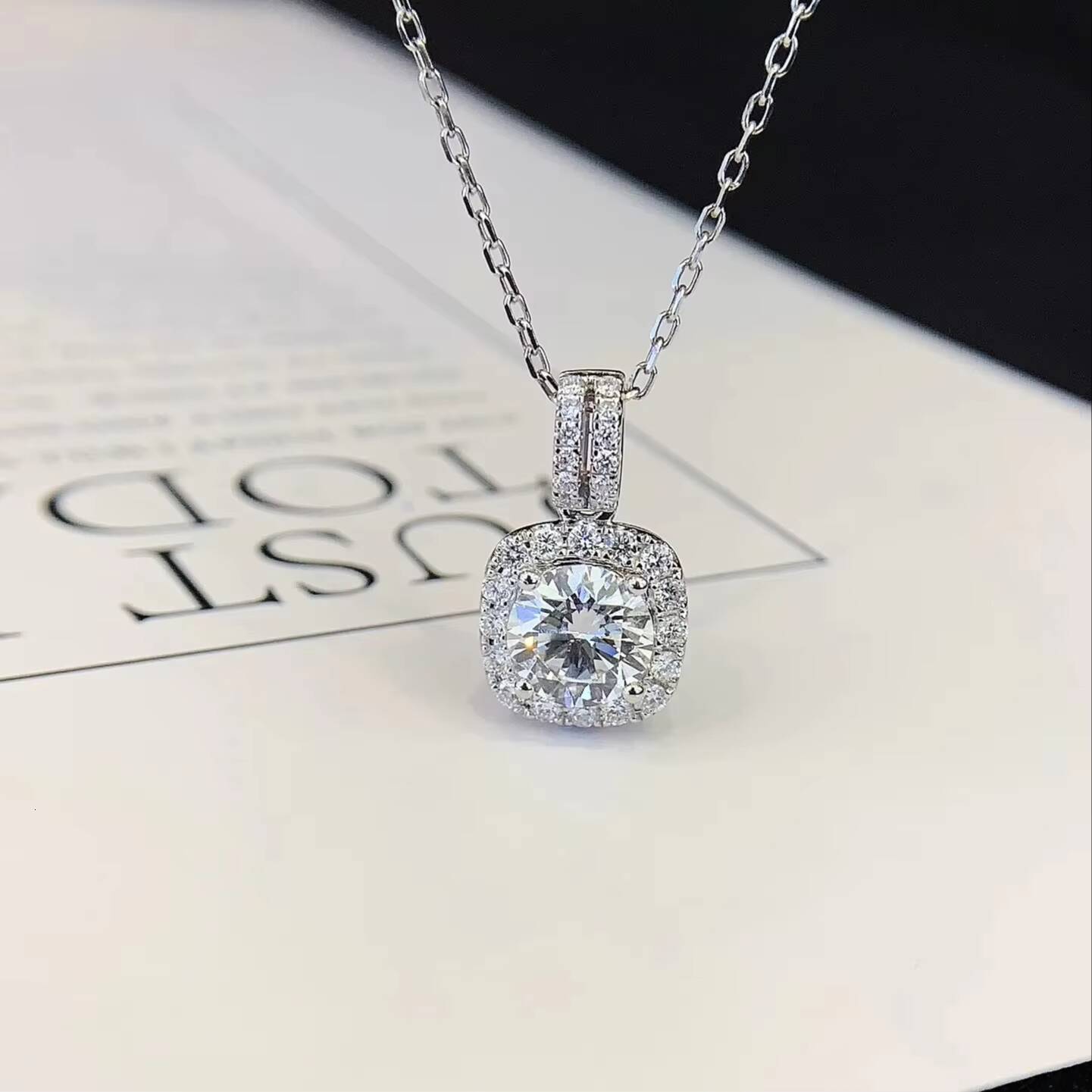 Wholesale IGI Certified 104ct 18K White Gold CVD Lab Grown Diamond Brilliant Cut Color D Luxury Solitaire Pendant Necklace