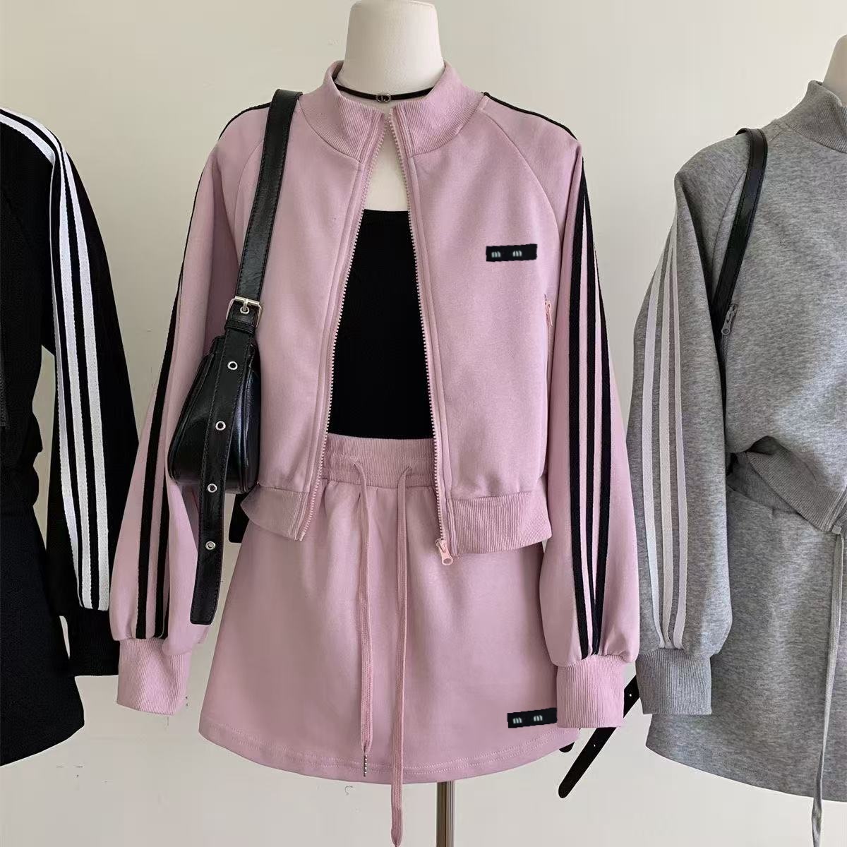 Designer embroidered top, lapel suit, women's jacket, women's letter set, designer letter comparison jacket, pleated skirt set, elegant and casual daily women's dress