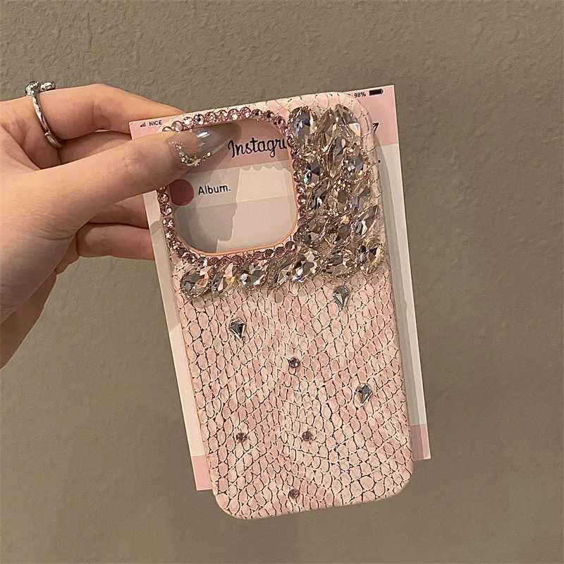 High Quality Luxurious Glitter Diamond Phone Case For iPhone 17 16 15 14 13 12 11 Pro Max Bling Snakeskin Cover C260314