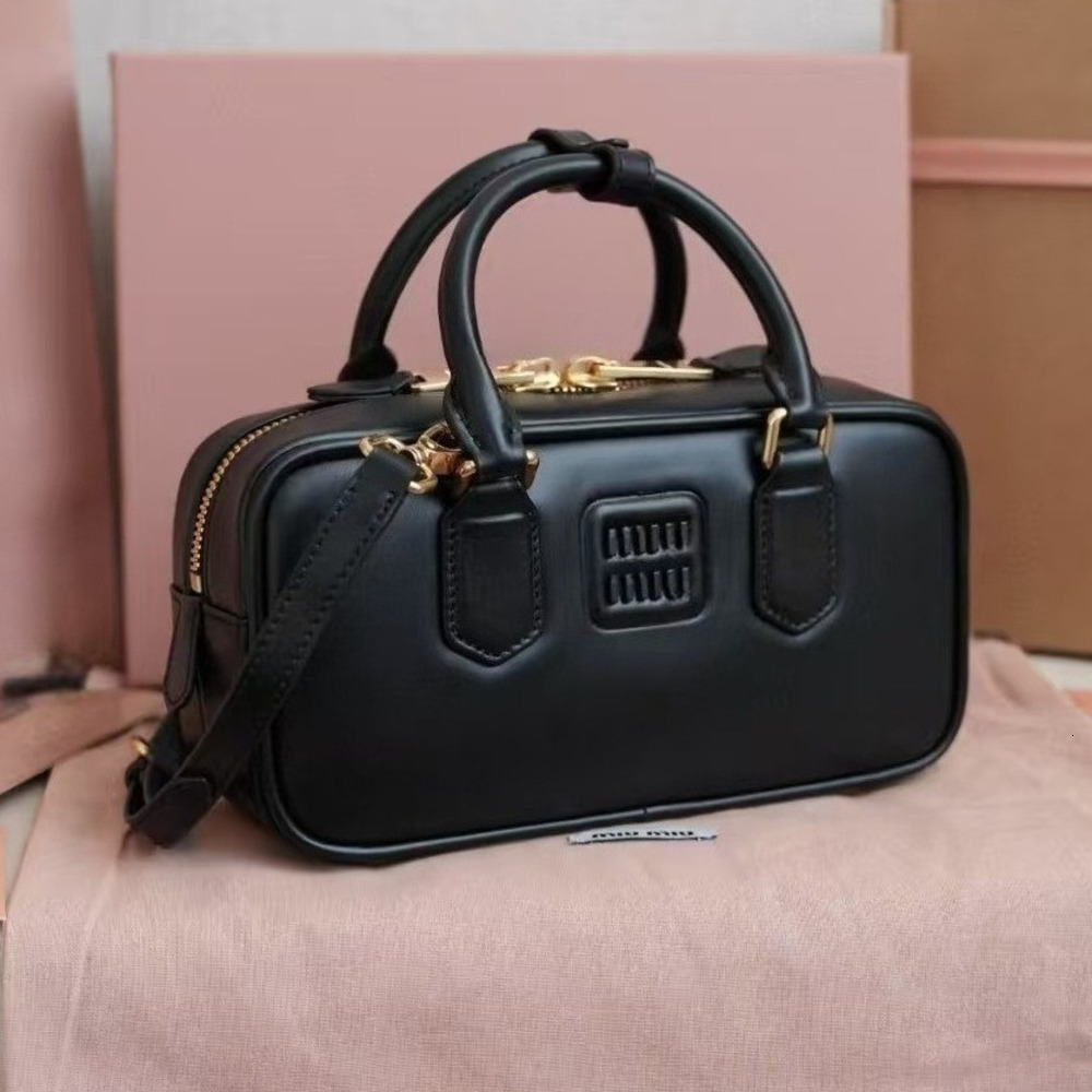 10A Top Designer Bag Fashion Small Square Bag Boston Pillow Bag Classic Bowling Bag Can Be Handheld or Shoulder Bag Crossbody Womens Bag High-Quality Handbag Fashion