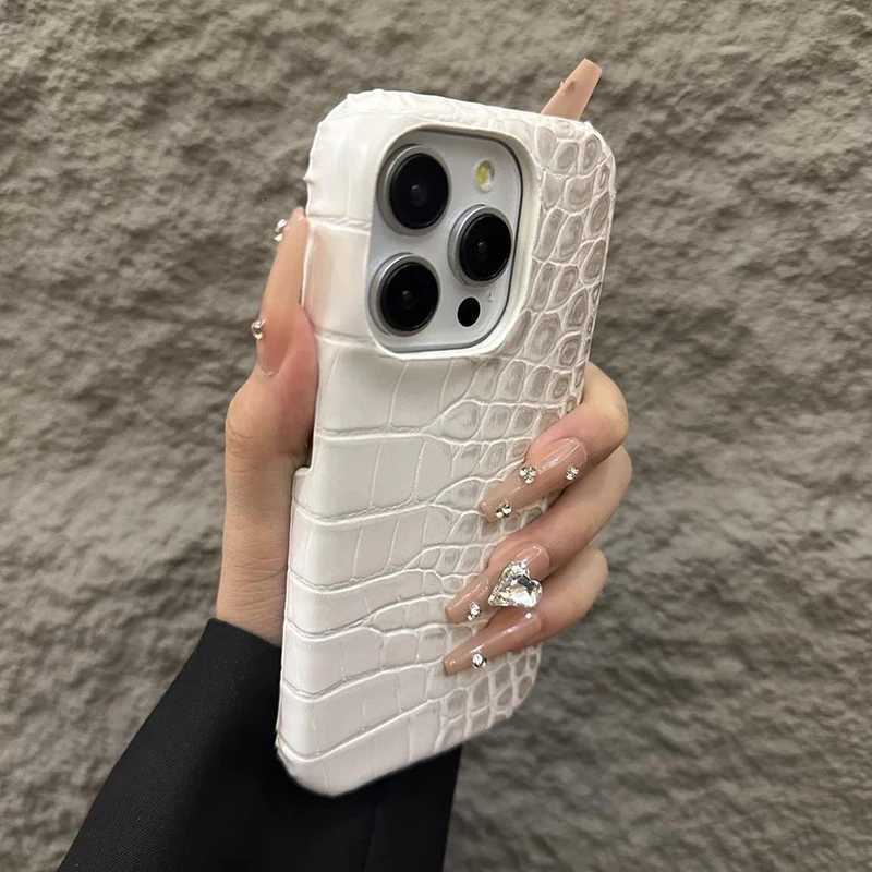 For iPhone 17 Pro Max 16 E 13 14 Plus 11 12 15 Pro Max XR X XS Luxury Crocodile Grain Leather Gradient Hard PC Shockproof Case C260314