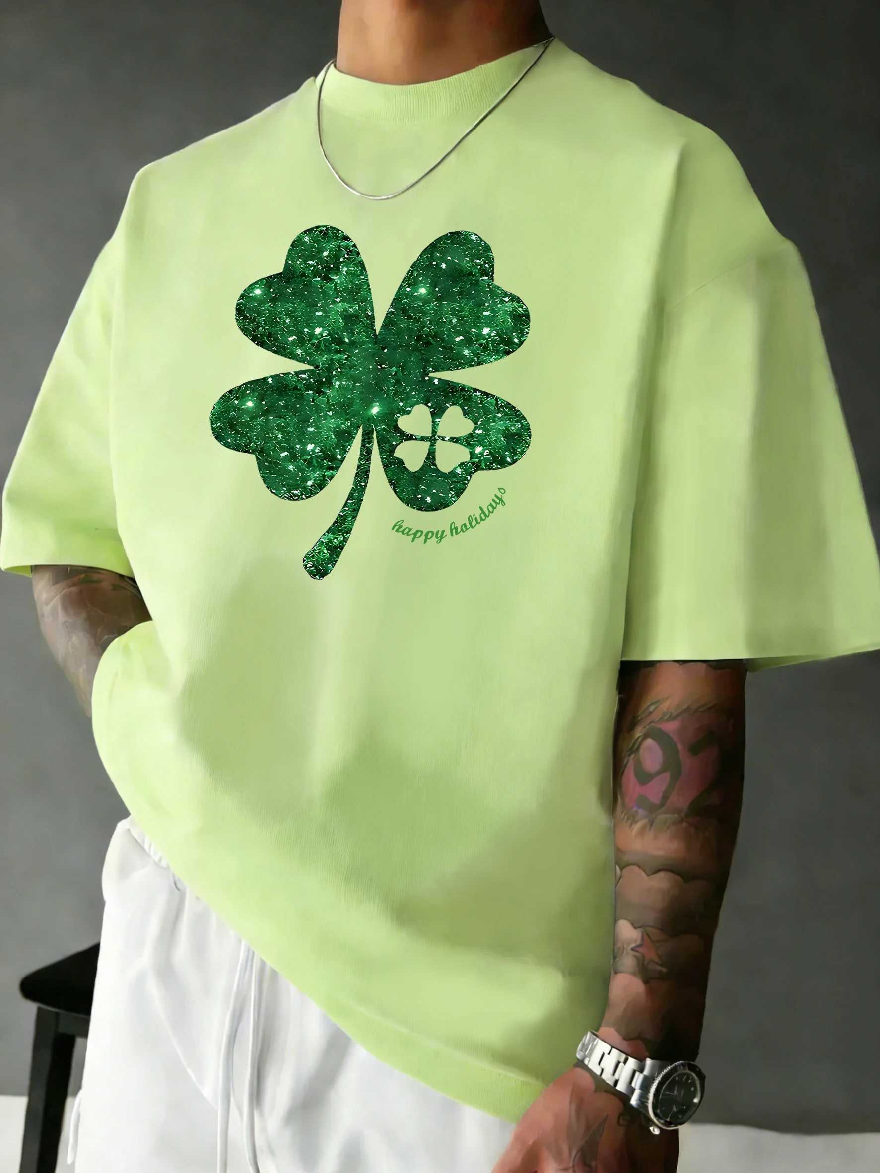 Glitter Clover Happy Holidaysprints Man T Shirts Hip Hop Summer T-Shirt Casual Oversize Short Sleeve All-Match Cotton Sportswear M260317