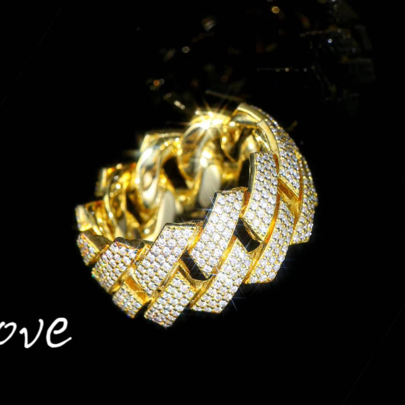 Custom Mens Ring 9K-24K Gold Luxury IGI Certified Lab-Grown Diamond Hip-Hop Style Jewellery for Weddings and Parties