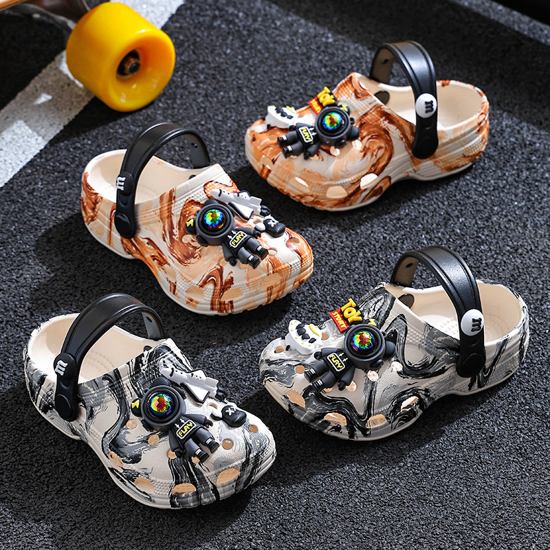 Kids Casual Clogs Toddler Sandals Space Theme Slippers Non-Slip Kids Shoes Soft EVA Slippers Summer Beach Shoes Pool Shower Slippers Indoor Outdoor Sl
