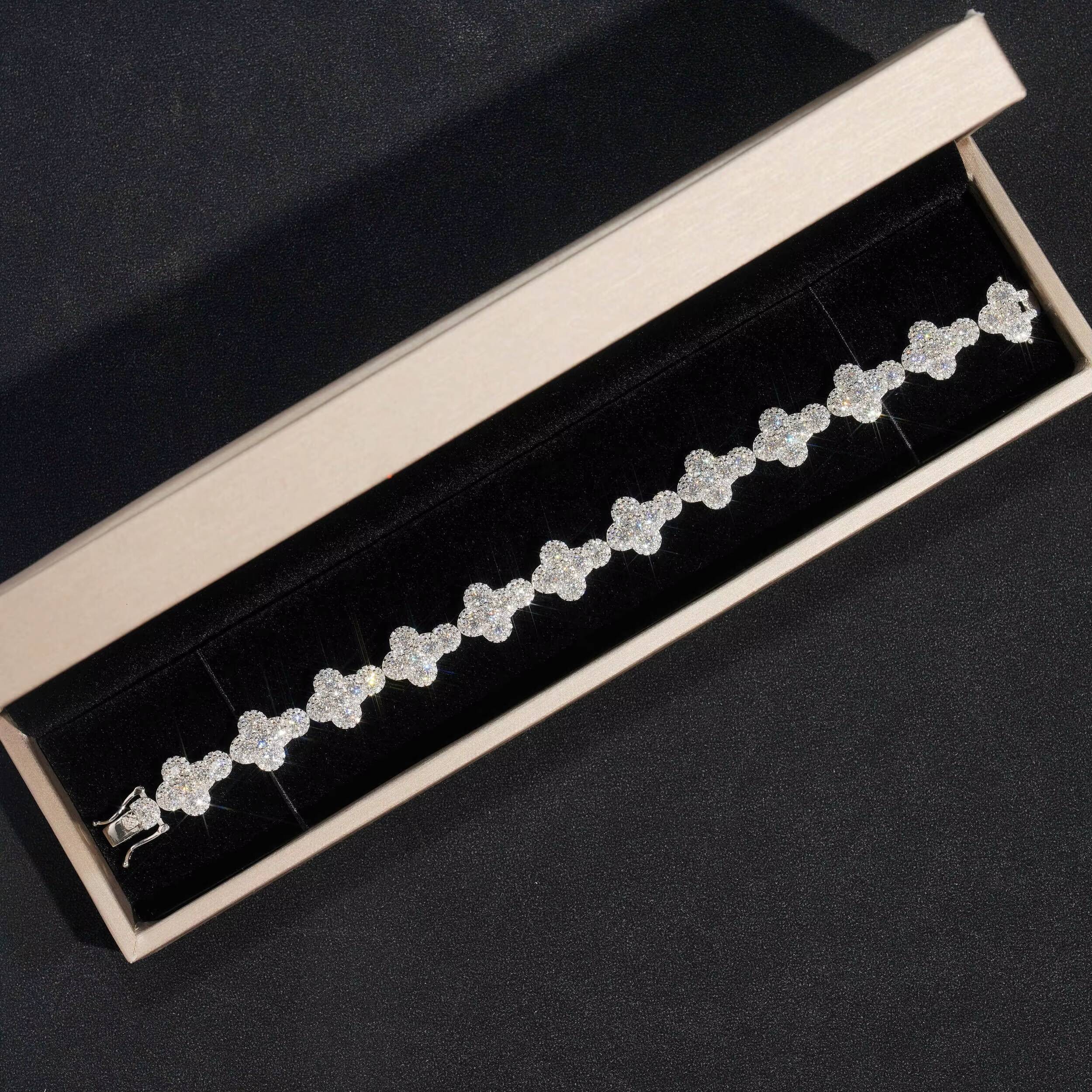 Hot Sale GRA Hip Hop Popular 13mm VVS Diamond 925 Sterling Silver Iced Out Cuban Link Chain Moissanite Cross Bracelet for Men