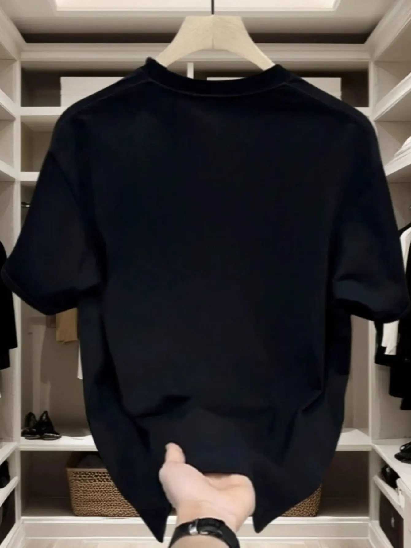 Men Creative Shark-themed Fashionable Summer Short-sleeved T-shirt Comfortable and Breathable Material Suitable for Daily Wear M260317