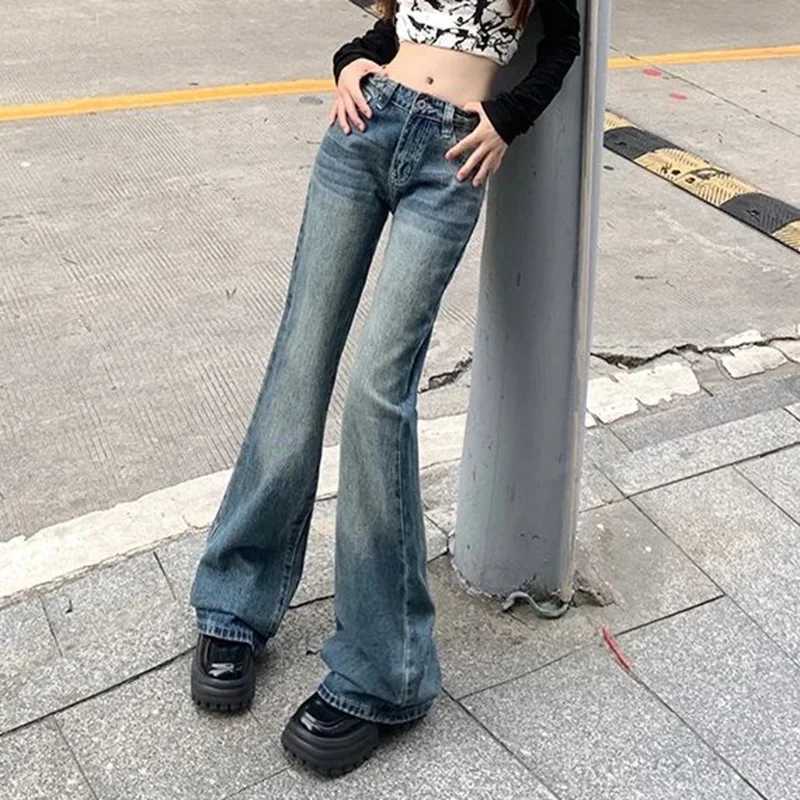 New Lady Slim Fit Thin Jeans Hot Sale Women Straight Leg Denim Pants s Korean Fashion High Waist Casual Trousers M260317