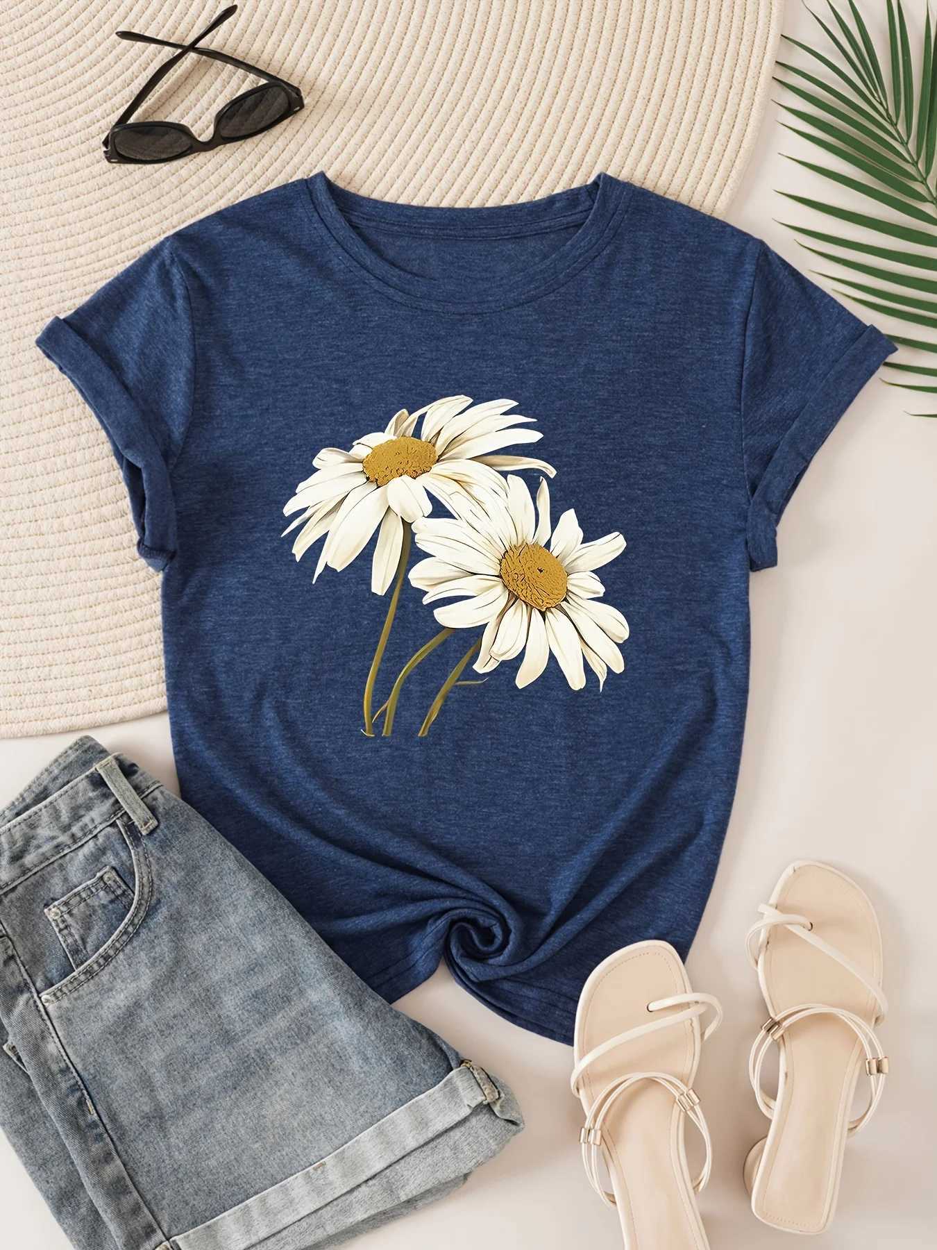 Daisy Floral Womens Tee - Boho Botanical Graphic Casual Summer Top M260317