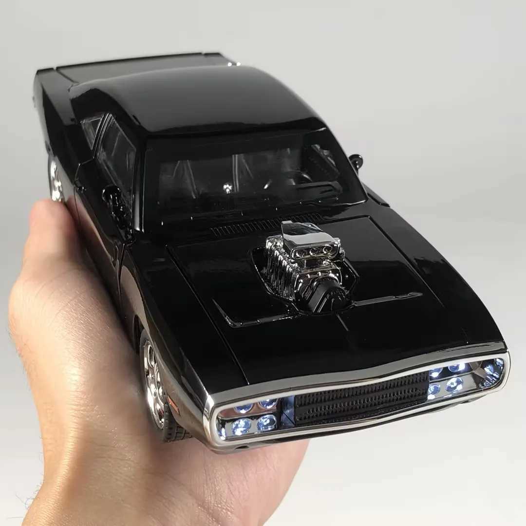 124 Dodge Charger 1970 Hellcat Viper Supercar Alloy Metal Diecast Model Car Home Decoration Computer Desktop Ornament Holiday D260317