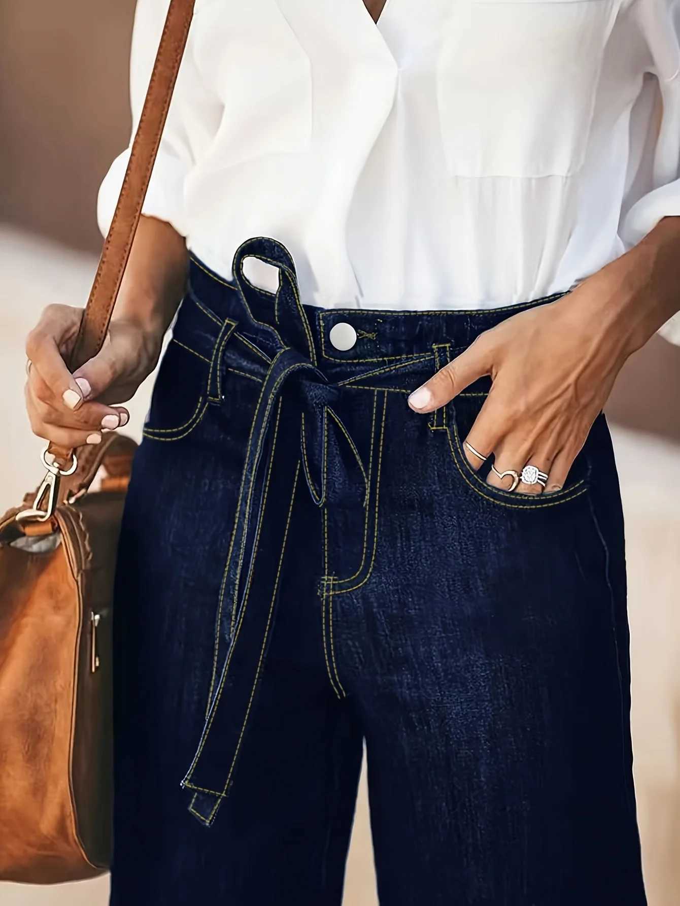 Womens Straight Leg Jeans with Belt - Stylish and Comfortable Womens Denim PantsT260317