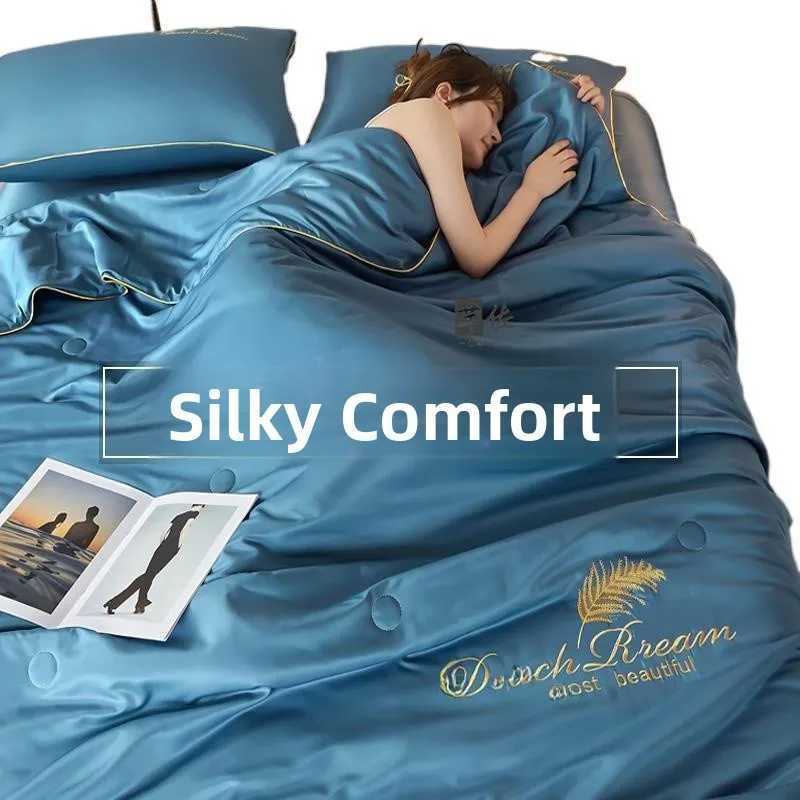 Ice Silk Air Conditioned Summer Quilt Waable Polyester Fiber Four Piece Set Thin Summer Covers Whole Set hine Waable D260317