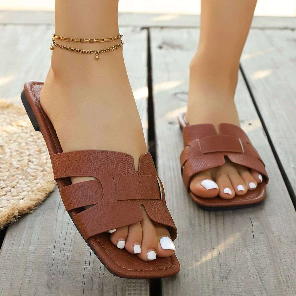Solid Color Lightweight Sandals Square Toe Slip on Shoes Trend Casual Flat Slippers Luxury Slides Women