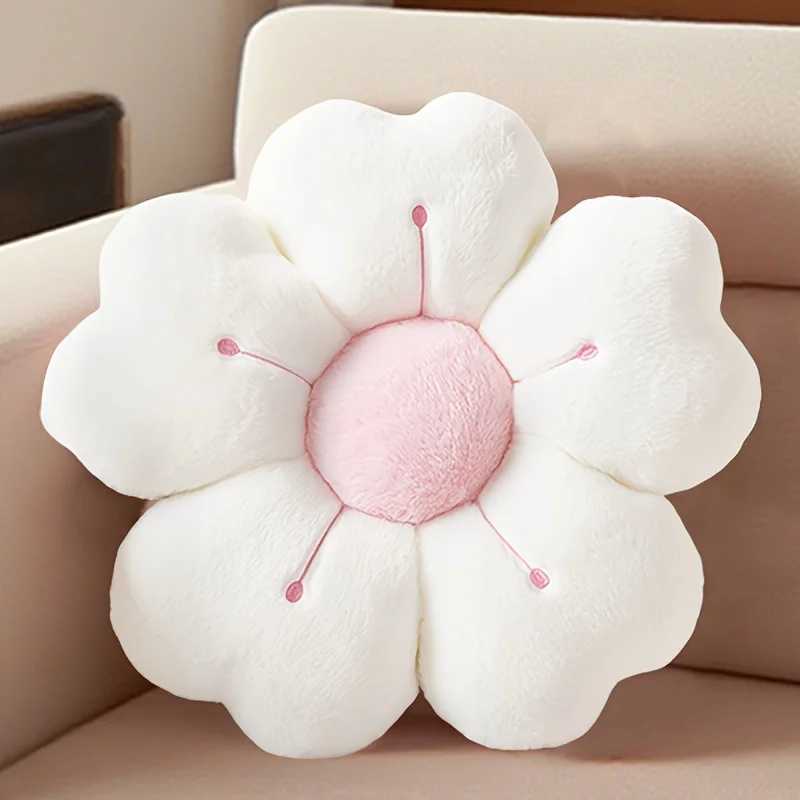 1Pc Soft Plush Daisy Flower Throw Pillow - Cozy Decorative Cushion for Bed Sofa White/Pink Adorable Floral Desig D260317