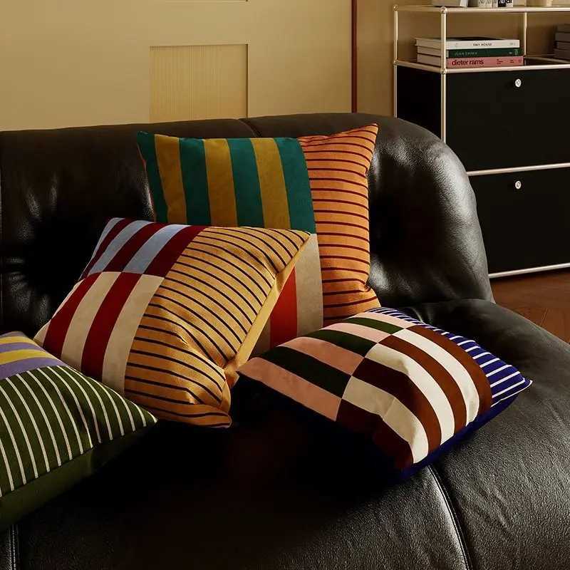 Pillow in The Ancient Style Light Luxury Senior Feeling Living Room Sofa Bed Family Pillow Containing Pillow Core D260317