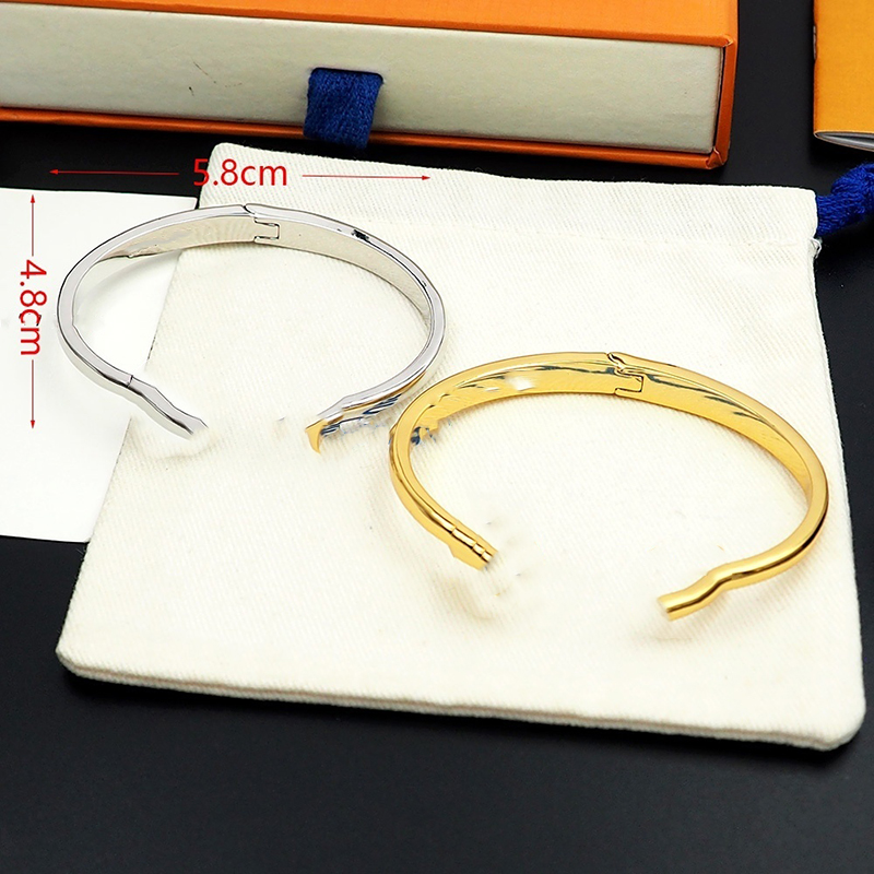 Women's Luxury Bracelet: Hemispherical Letter Print & Floral Open Design 70074091