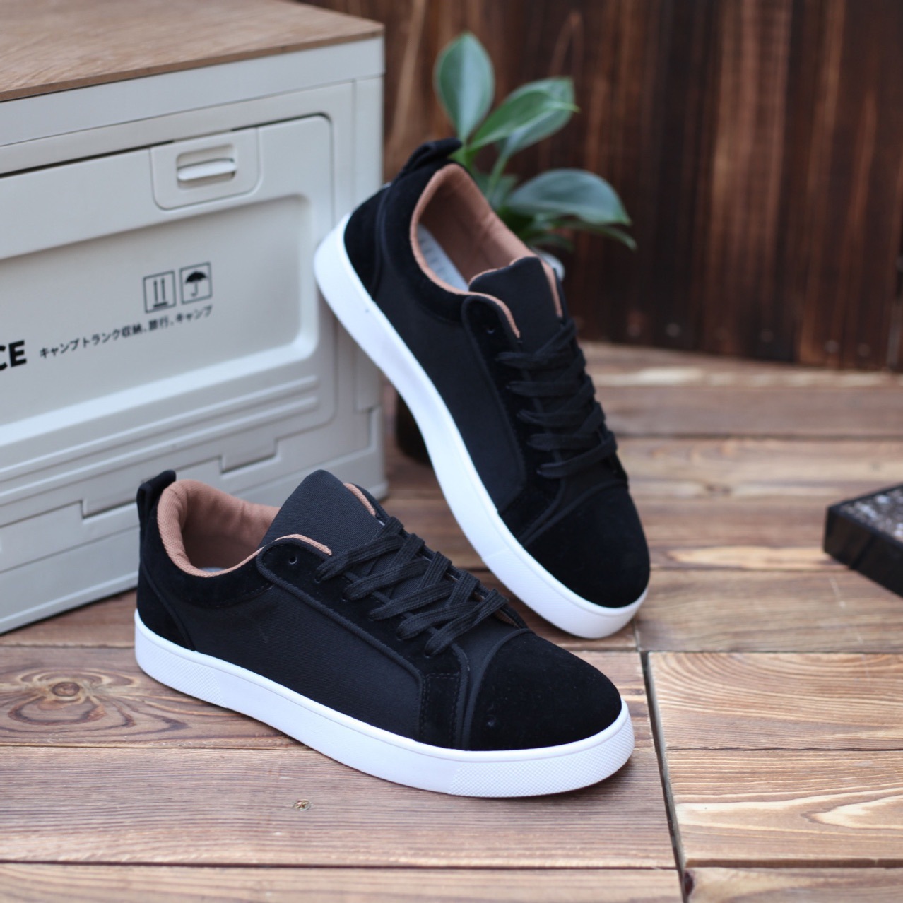 2026 Luxury Spring Nd Autumn New Light Luxury Fshion Verstile Brethble Men's Trendy Shoes Low-top Soft Sole Bord Shoes Red Sole Letters