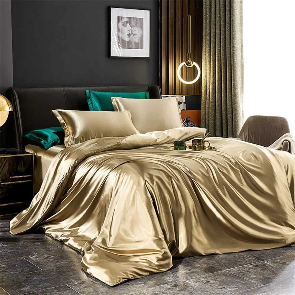 Solid Silk Bedding Set with Duvet Cover Bed Sheet Pillowcases Luxury Satin Single Double Bedsheet King Queen Twin Size D2603171