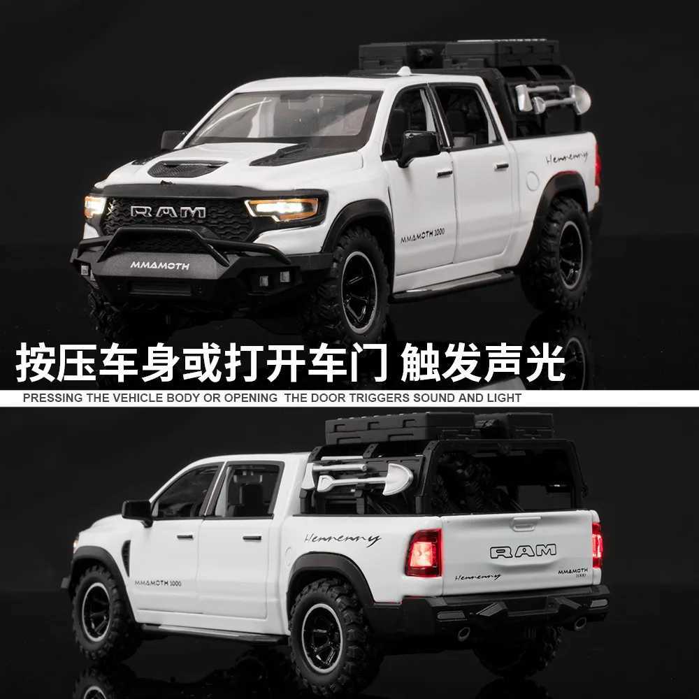 132 Dodge RAM 1000 TRX Mammoth Metal Diecast Alloy Car Model Car Central Control Decoration Ornaments Gift With Boyfriend Goods D260317