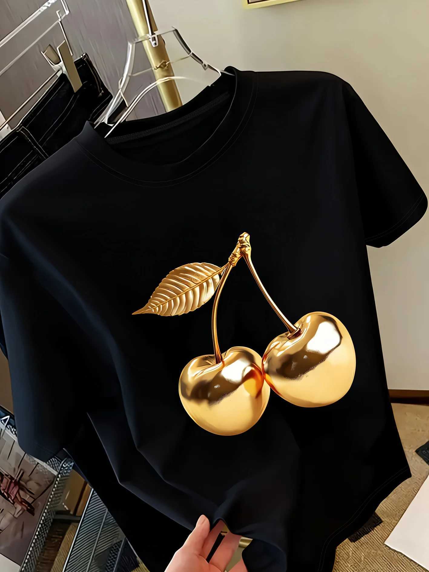 Golden Cherry Print Women Short Sleeve T-Shirt Stylish Casual Tee a Sense of Elegance Versatile Top for Women Minimalist Design M260317