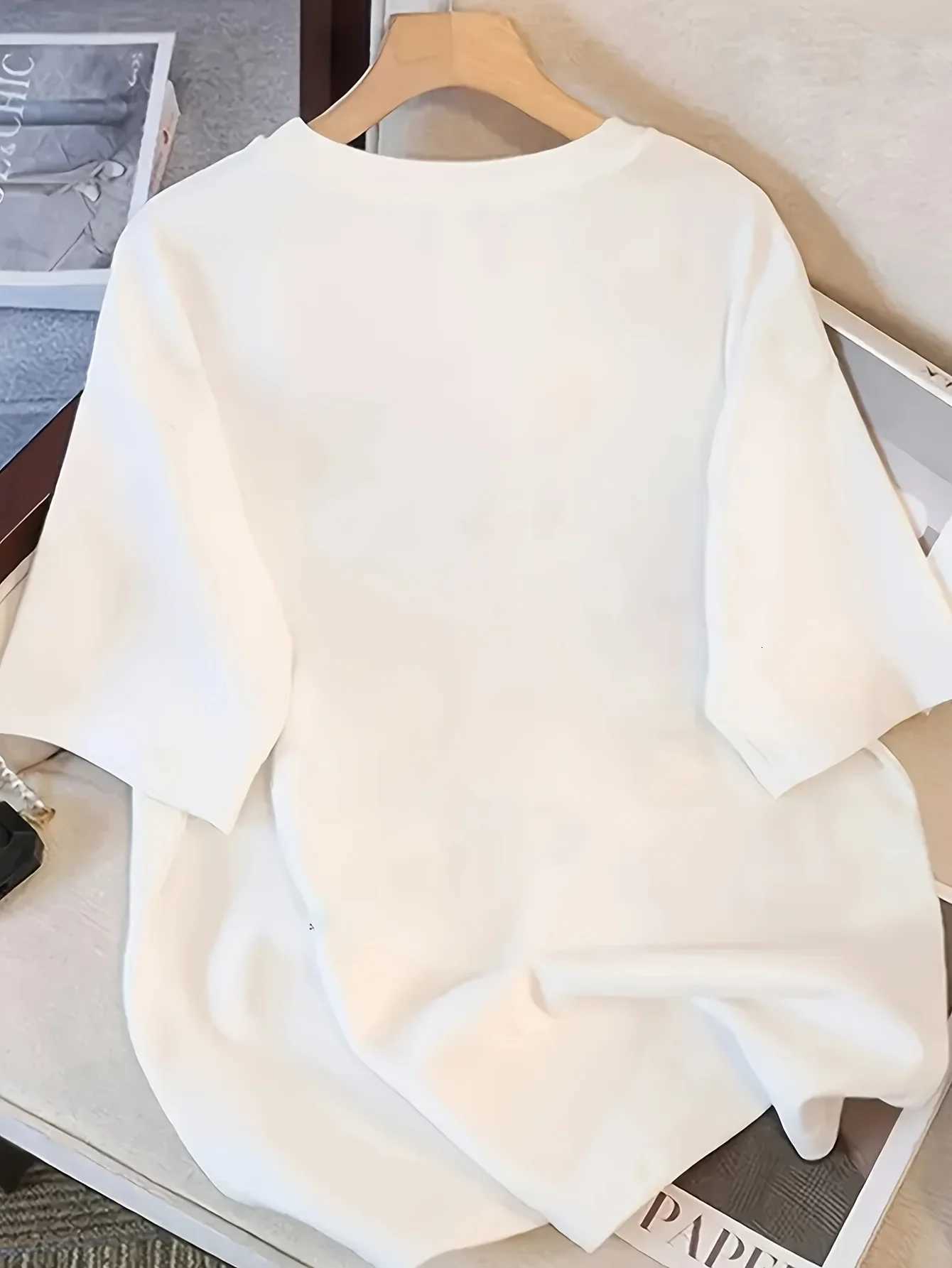 Cute Tomato Print T-Shirt Women Short Sleeve Tee Natural Fruit Graphic Top Kawaii Casual Summer Tshirt Friendly GiftT260317