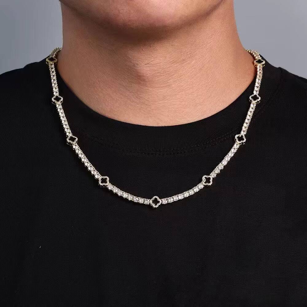 Custom Hip Hop S925 Silver Gold Plated Moissanite 4mm Clover Necklace for Women Link Chain for Parties Gift