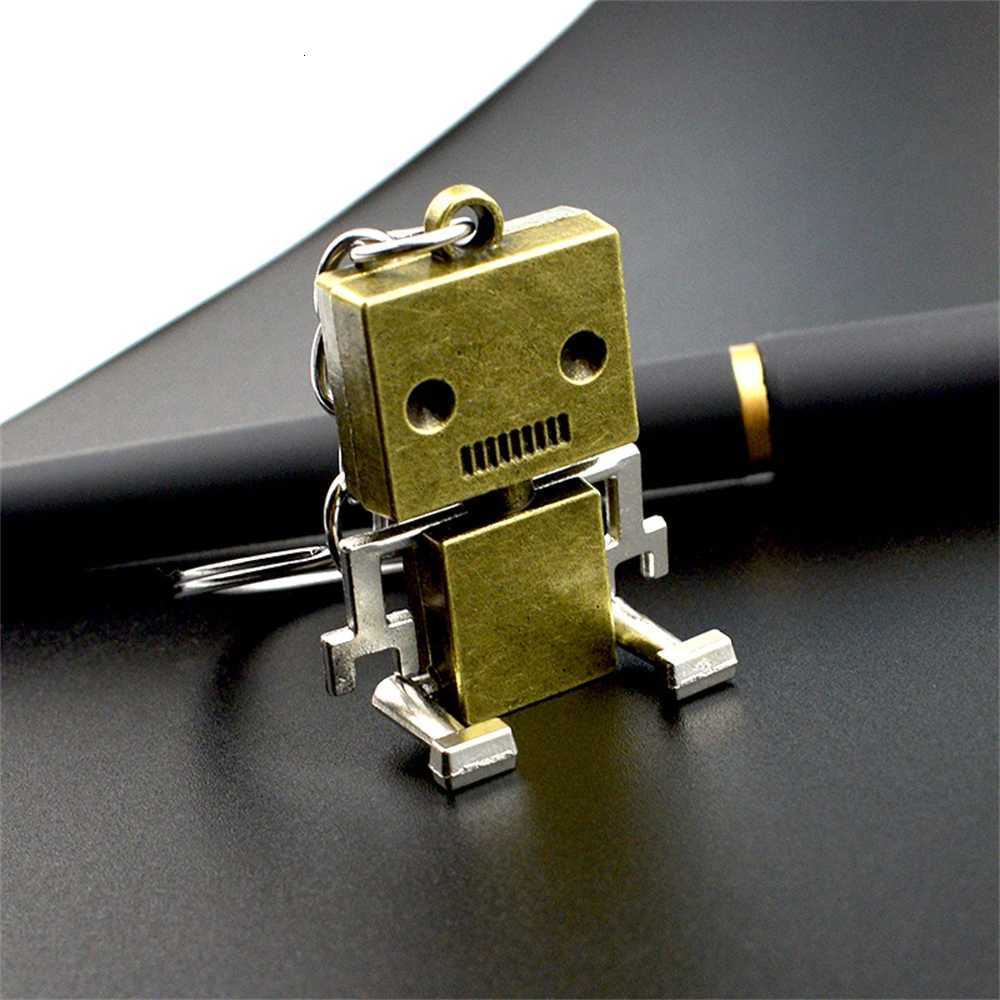 Creative Mini Square Shape Robots Retro Movable Alloy Robot Car Key Holder for Men Punk Bag Ornaments Key Accessories Gift H260318 - view 3