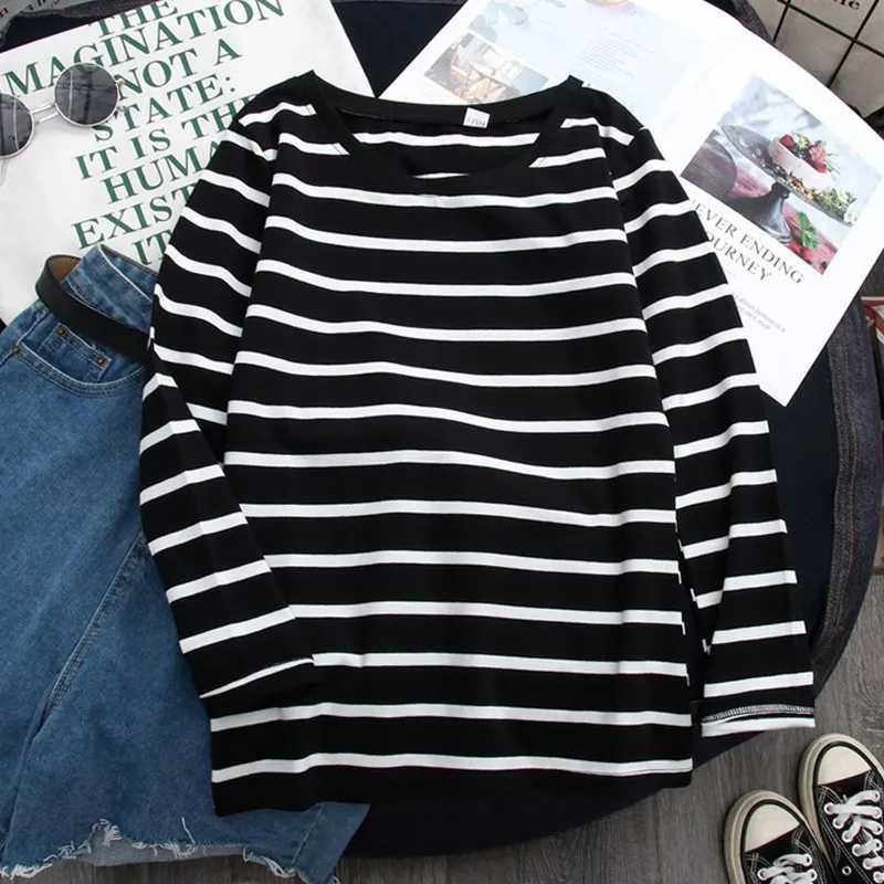 Women Loose Long Sleeve Striped Tee Shirt Spring O-Neck Casual Cotton T-shirt Lady Casual Basic Korean Black White TopsT260317