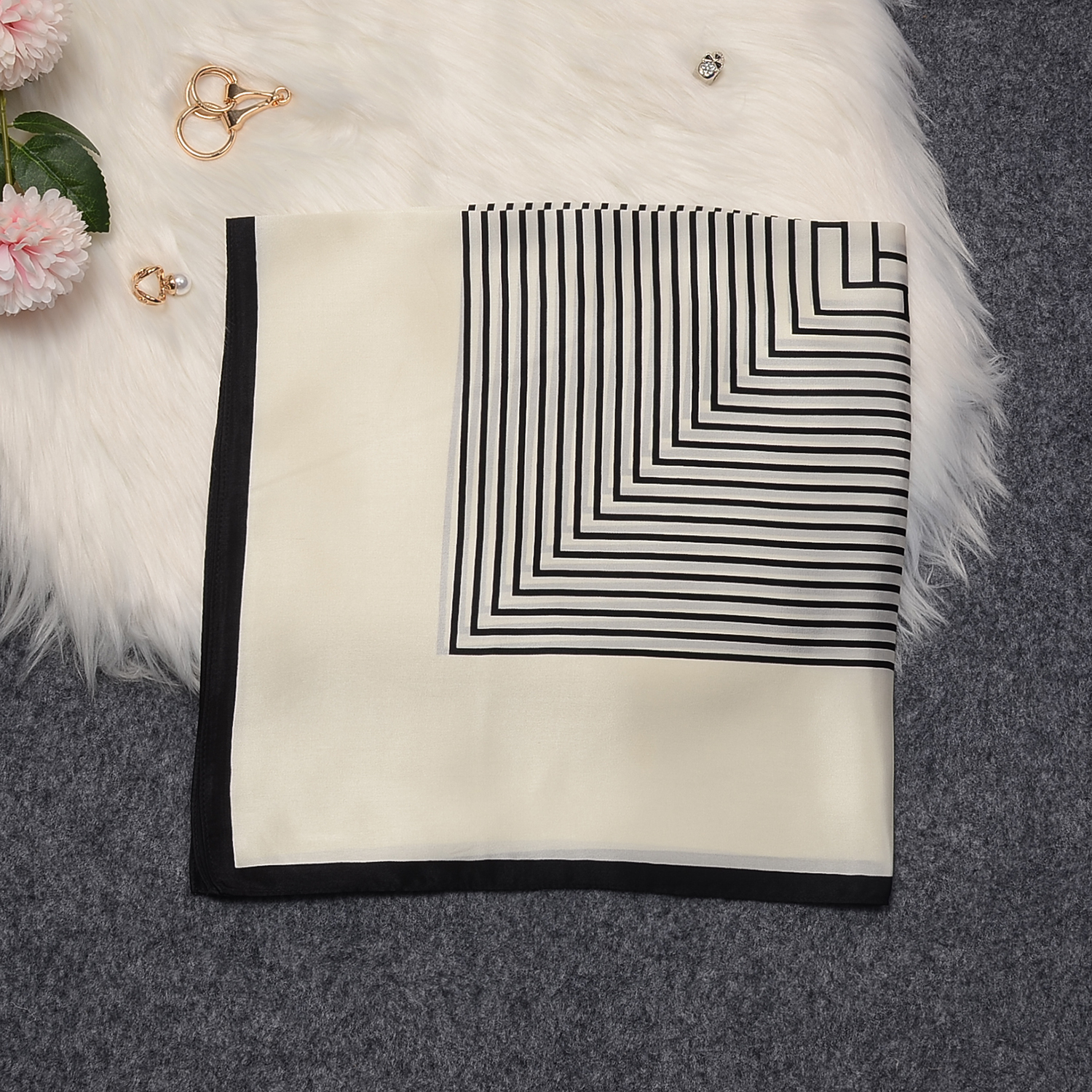 New spring women's silk scarf, 100% mulberry silk, 70 square scarf, whitening, fashionable, neck protection, small neckerchief