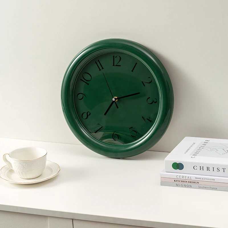 EpeiusHomeIns Nordic Minimalist Cream Japanese Retro Style Chubby Round Wall Clock D260318