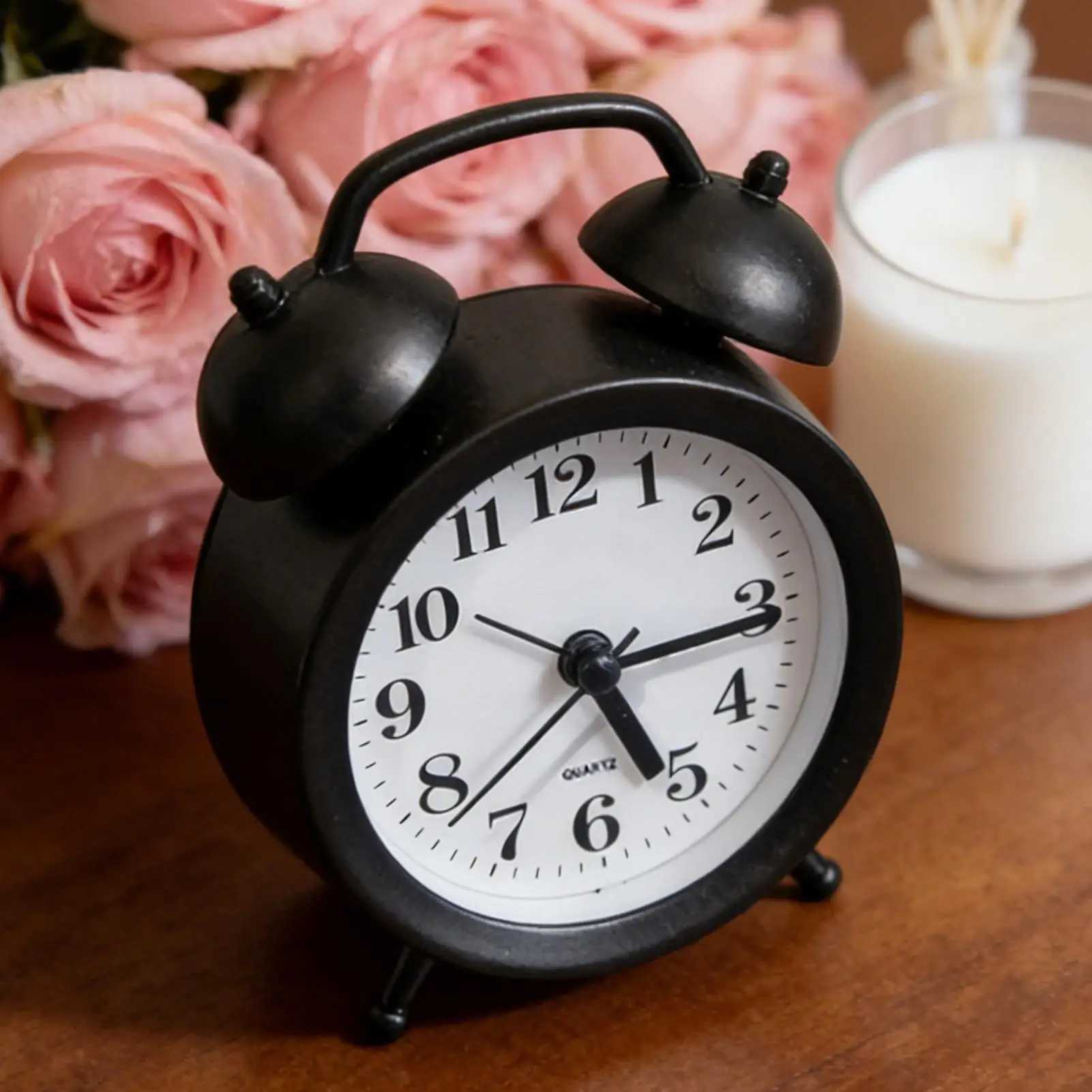 Small Analog Alarm Clock Silent Retro Decor Battery Operated Desktop Clock for Nightstand Living Room Office Kitchen Counter D260318