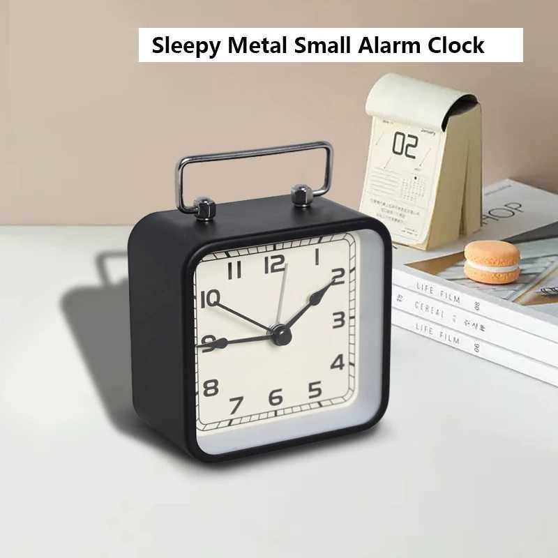 Metal square small alarm clock childrens desktop silent clock student bedside snooze glow-in-the-dark quartz table clock D260318