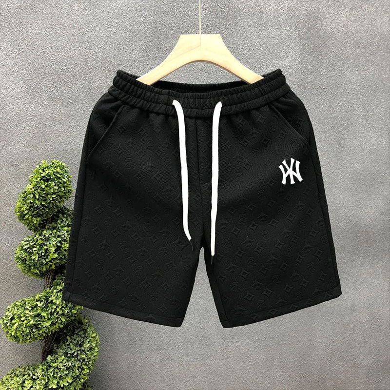 Luxury Brand Designer Casual style white jacquard shorts for men summer trendy brand knee-length shorts 2026 new men half-length pants