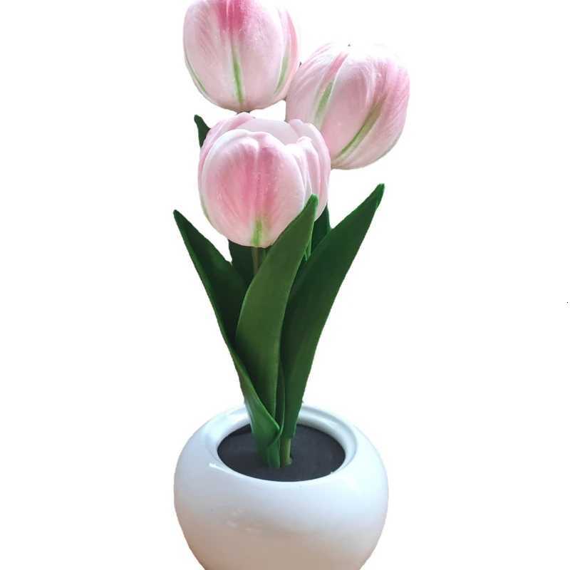 LED Simulation Tulip Night Light 3 Heads with Ceramic Vase Bedroom Bedside Lamp for Home Living Room Desktop for Home Decor H260318