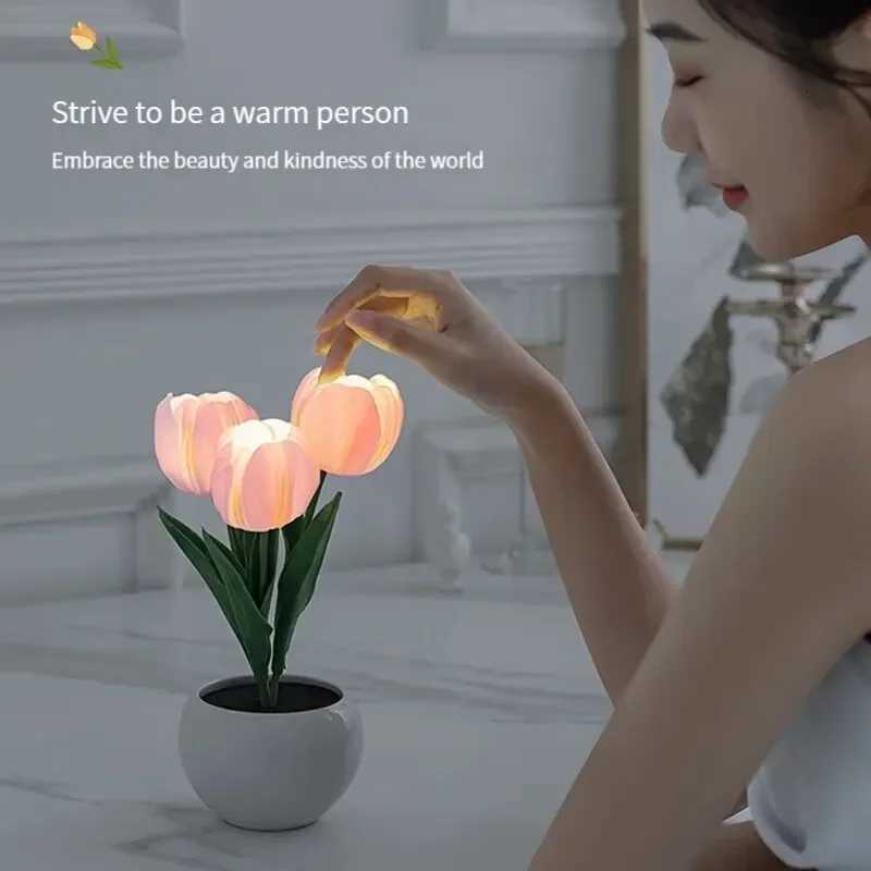 3Tulips Table Lamp LED Simulation Flower Bedside Lamp Bouquet Bedroom Bedside Romantic Atmosphere Birthday Gift Home Decoration H260318