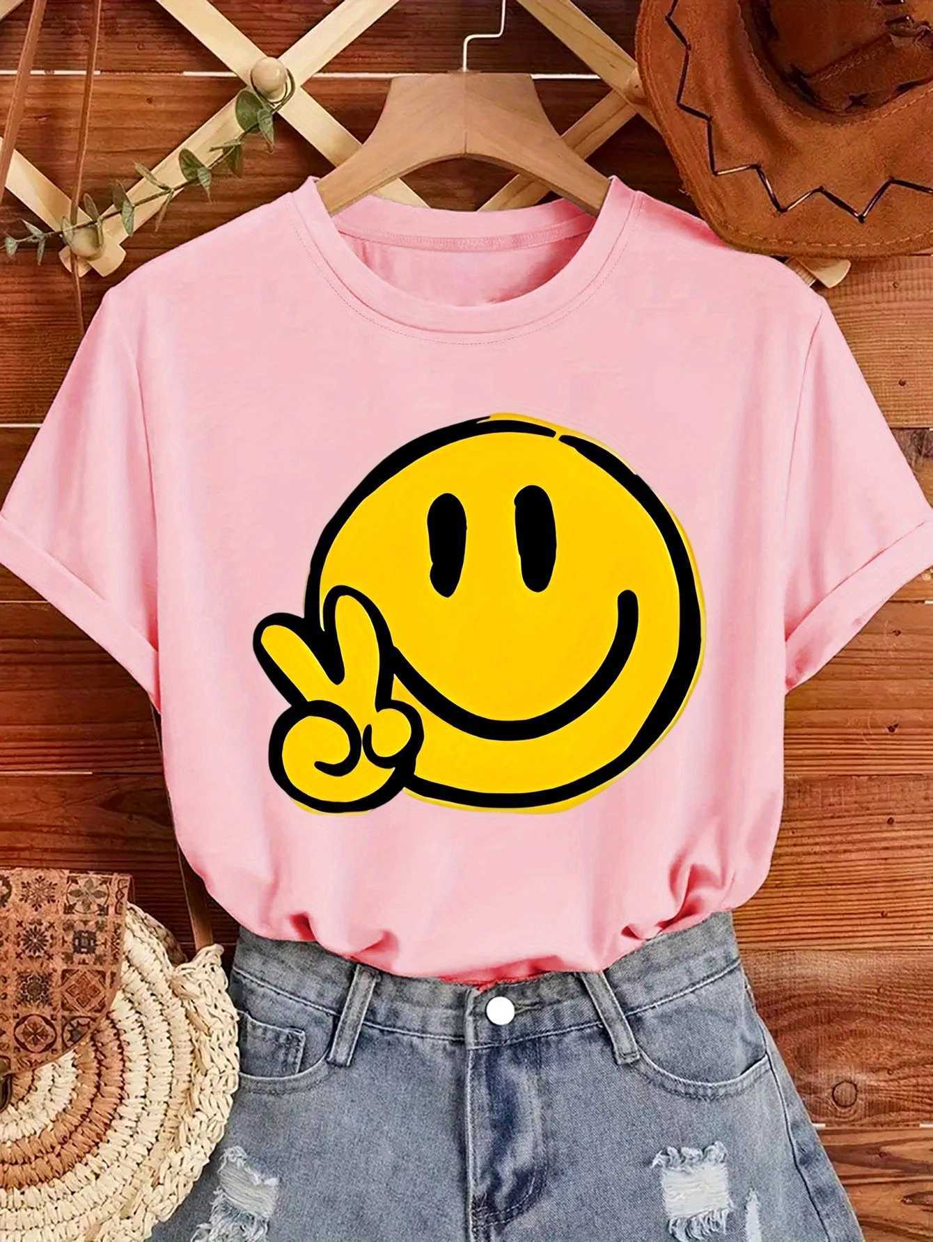 Womens Geometric Joyful Face Smile Print T-Shirt Casual Short Sleeve Crew Neck Top Comfort Summer Woman ClothingT260317