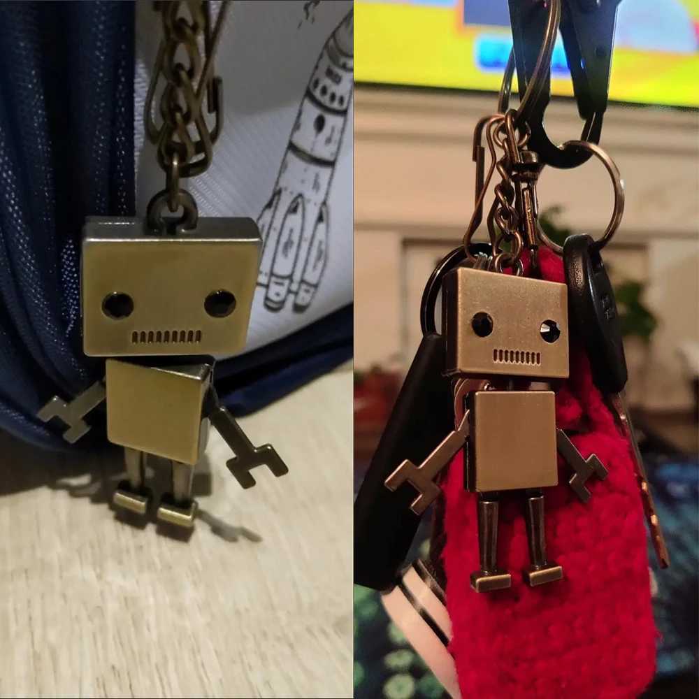 Creative Mini Square Shape Robots Retro Movable Alloy Robot Car Key Holder for Men Punk Bag Ornaments Key Accessories Gift H260318 - view 6
