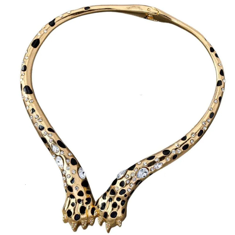 Gold Leopard Print Crystal Necklace Women Men Retro Exaggerated Clavicle Chain Trendy Versatile Daily Gift Jewelry