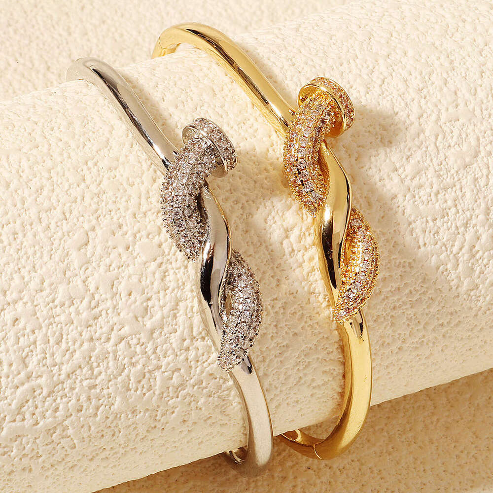 Bracelet Hot Selling Buckle Nail Bracelet Exquisite Copper Micro Inlaid Zircon Bracelet High-end Design Open Bracelet Bracelet Bracelet Bracelet Homme - view 4