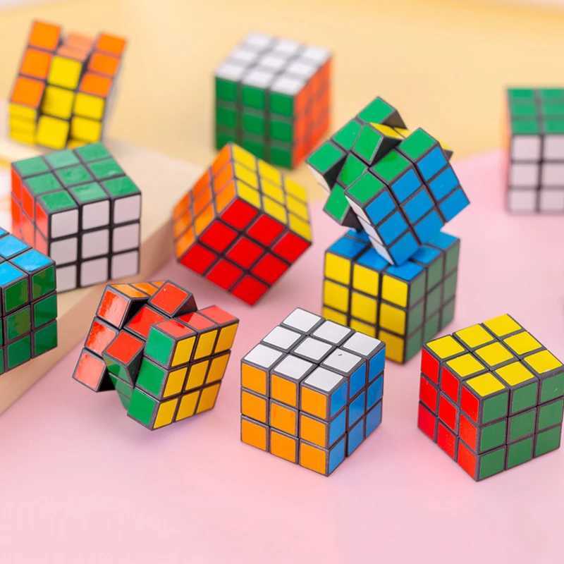 12pcs/bag 3cm Plastic Magic Cube Puzzle Toys Fidgets Kids Birthday Party Favor Carnival Party Gifts School Prizes Goodie Fillers H260314