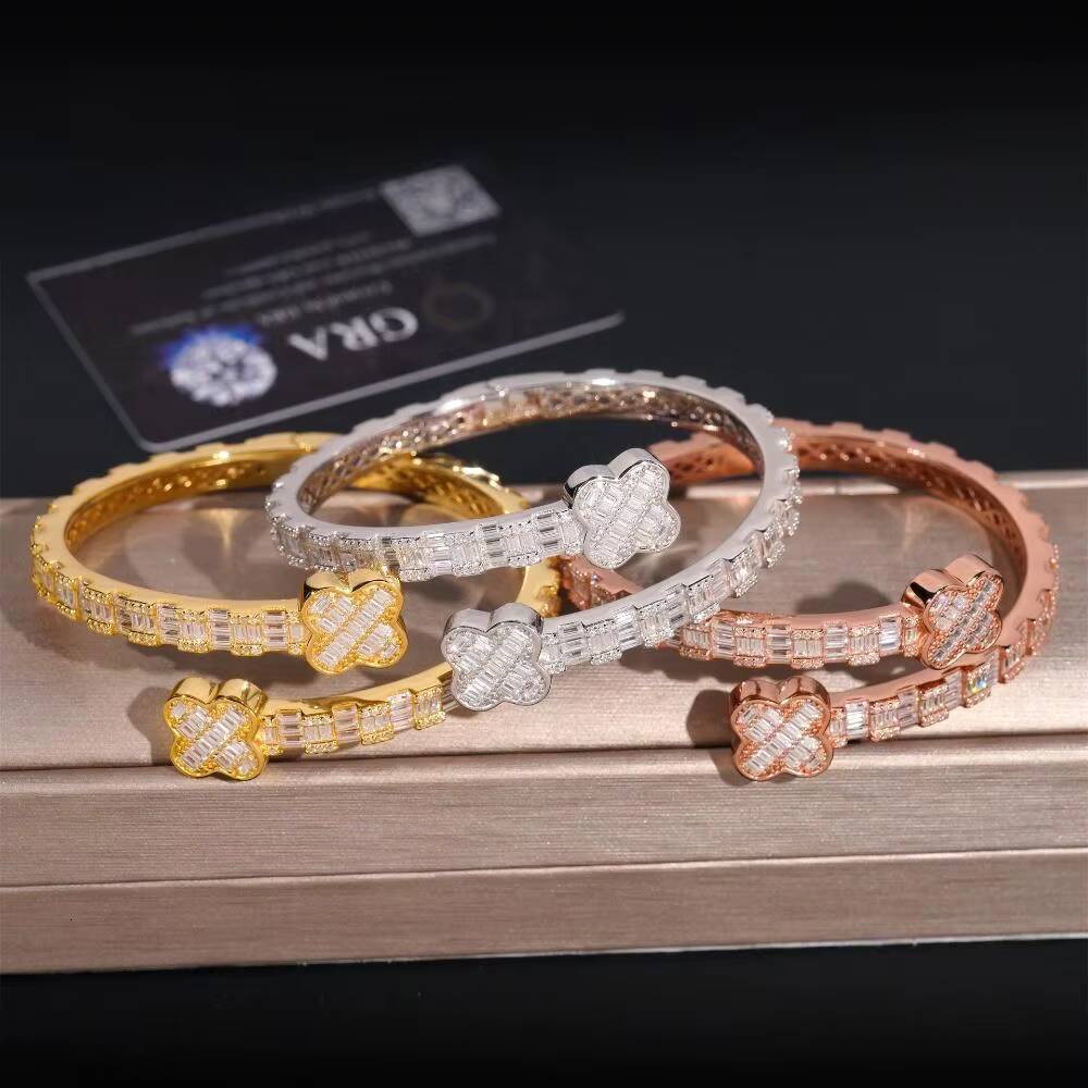 Iced Out S925 Silver Four Leaf Clover Design VVS Moissanite Diamond Bracelet Fine Jewelry Passes Diamond Tester