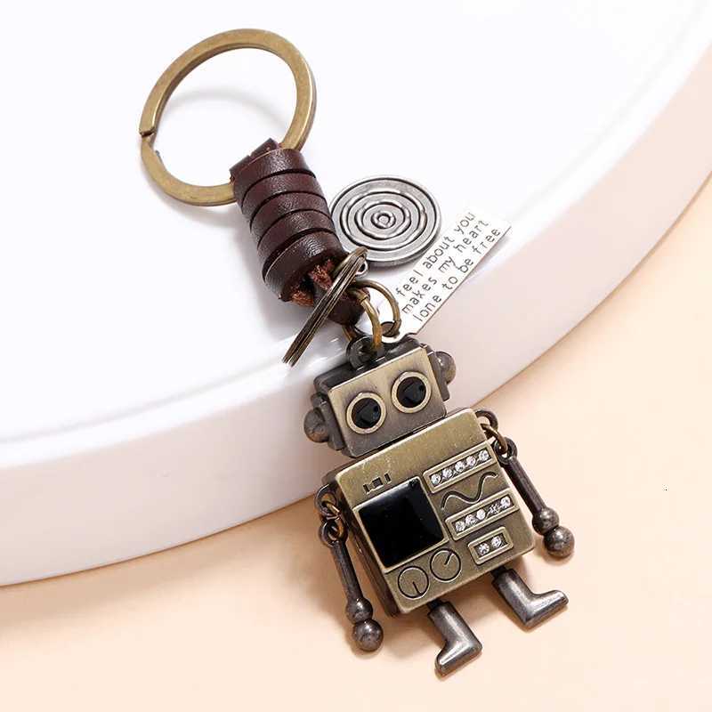 Vintage Limb Movable Robot Keychain Men Hand-woven Cowhide Leather Car Key chain Women Creative Metal Key Pendant Keyrings H260318