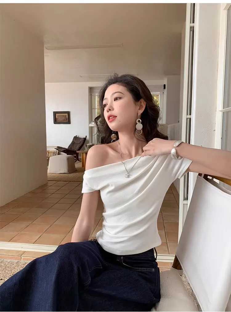 Womens One-Shoulder Short-Sleeved T-Shirt Fitted Stretch Slimming Elegant Top White T-ShirtT260317