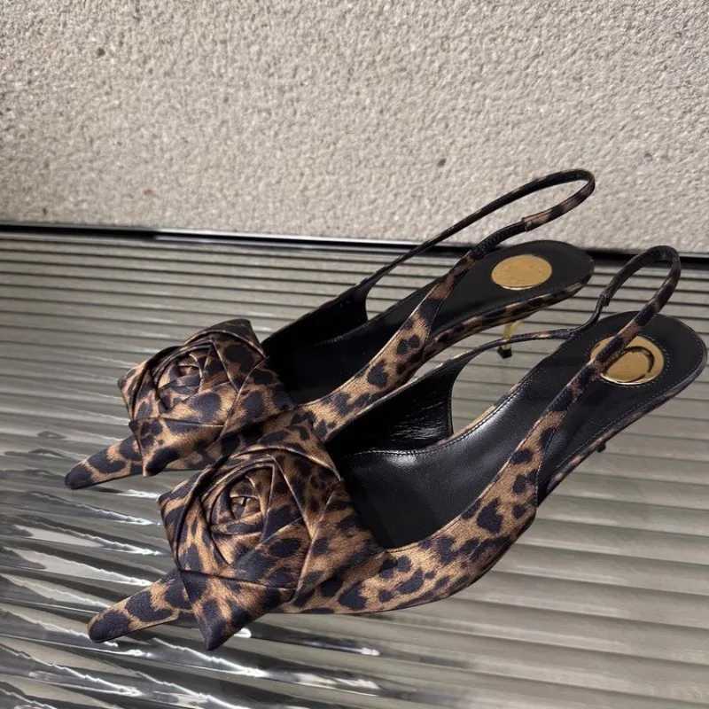 European and American Womens Sexy High-heeled Elegant Party Wedding Shoes Fiable Flower Back Hollow Pointed SandalsXJ260318
